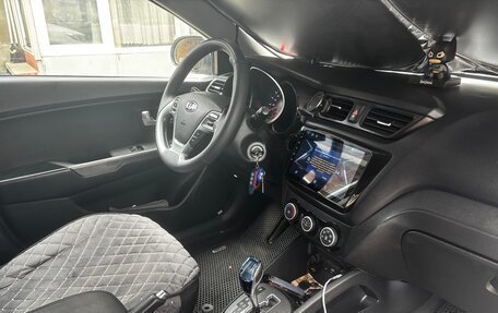 KIA Rio III рестайлинг, 2017 год, 900 000 рублей, 1 фотография