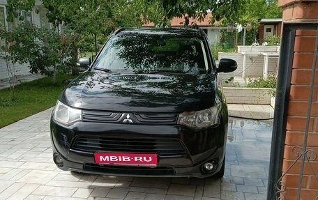 Mitsubishi Outlander III рестайлинг 3, 2012 год, 1 500 000 рублей, 1 фотография