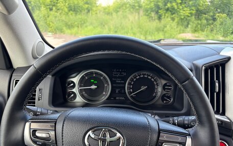 Toyota Land Cruiser 200, 2019 год, 6 800 000 рублей, 9 фотография