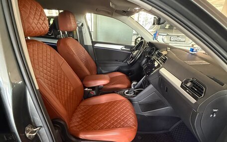 Volkswagen Tiguan II, 2021 год, 2 950 000 рублей, 13 фотография