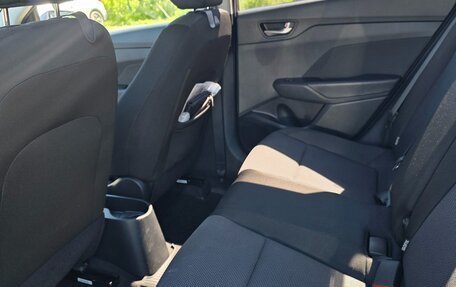 Hyundai Solaris II рестайлинг, 2018 год, 1 150 000 рублей, 15 фотография