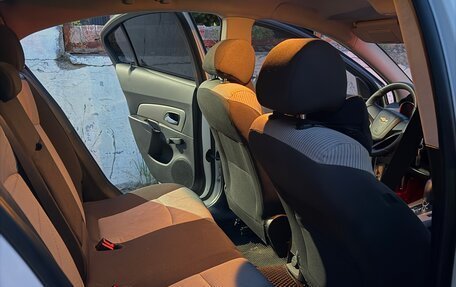 Chevrolet Cruze II, 2012 год, 700 000 рублей, 9 фотография