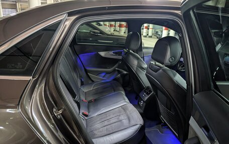 Audi A4, 2017 год, 2 150 000 рублей, 8 фотография