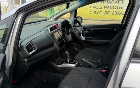 Honda Fit III, 2016 год, 937 000 рублей, 7 фотография