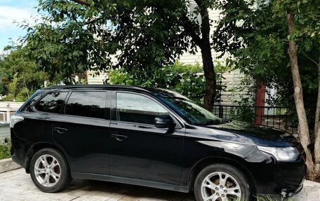 Mitsubishi Outlander III рестайлинг 3, 2012 год, 1 500 000 рублей, 3 фотография