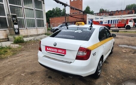 Skoda Rapid I, 2016 год, 650 000 рублей, 2 фотография