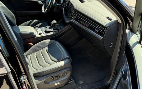 Volkswagen Touareg III, 2020 год, 4 500 000 рублей, 11 фотография