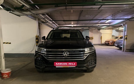 Volkswagen Touareg III, 2020 год, 4 500 000 рублей, 17 фотография