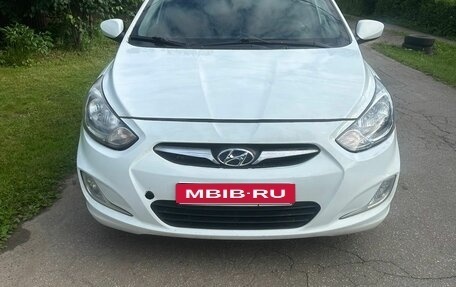 Hyundai Solaris II рестайлинг, 2014 год, 450 000 рублей, 2 фотография