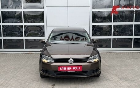 Volkswagen Jetta VI, 2011 год, 790 000 рублей, 2 фотография