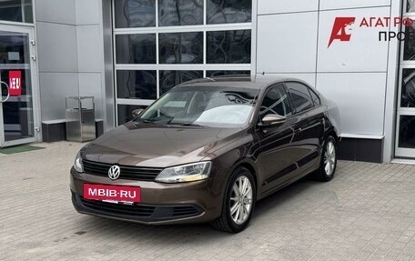 Volkswagen Jetta VI, 2011 год, 790 000 рублей, 3 фотография