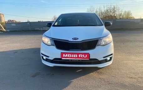 KIA Rio III рестайлинг, 2015 год, 890 000 рублей, 1 фотография