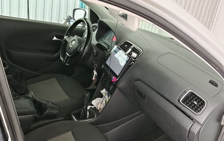 Volkswagen Polo VI (EU Market), 2011 год, 380 000 рублей, 4 фотография