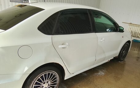Volkswagen Polo VI (EU Market), 2011 год, 380 000 рублей, 6 фотография