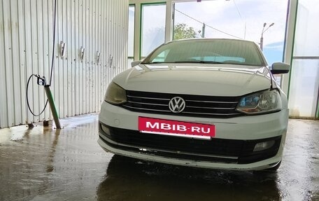 Volkswagen Polo VI (EU Market), 2011 год, 380 000 рублей, 3 фотография