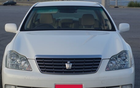 Toyota Crown, 2004 год, 1 720 000 рублей, 3 фотография
