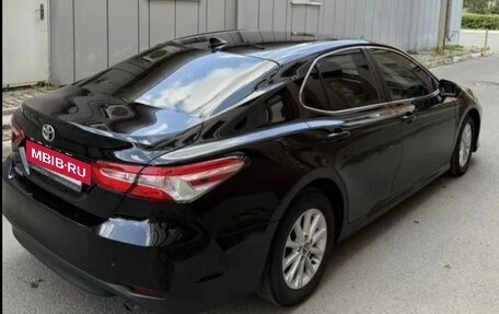 Toyota Camry, 2018 год, 1 850 000 рублей, 7 фотография