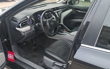 Toyota Camry, 2018 год, 1 850 000 рублей, 12 фотография