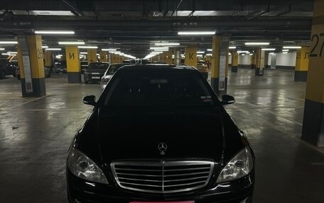 Mercedes-Benz S-Класс, 2008 год, 1 000 000 рублей, 1 фотография