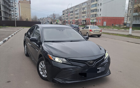 Toyota Camry, 2018 год, 1 850 000 рублей, 18 фотография