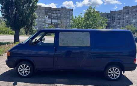 Volkswagen Transporter T4, 1993 год, 550 000 рублей, 2 фотография