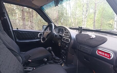 Chevrolet Niva I рестайлинг, 2004 год, 228 000 рублей, 20 фотография