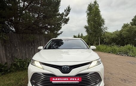 Toyota Camry, 2019 год, 2 999 989 рублей, 3 фотография