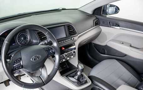 Hyundai Elantra VI рестайлинг, 2020 год, 1 699 000 рублей, 8 фотография