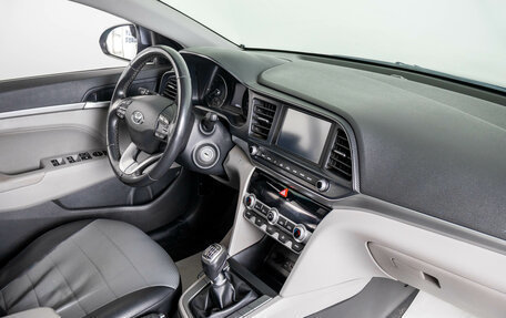 Hyundai Elantra VI рестайлинг, 2020 год, 1 699 000 рублей, 11 фотография