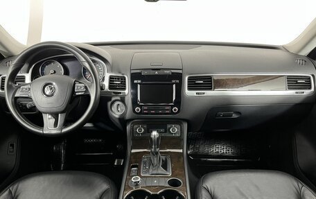 Volkswagen Touareg III, 2014 год, 2 249 000 рублей, 7 фотография