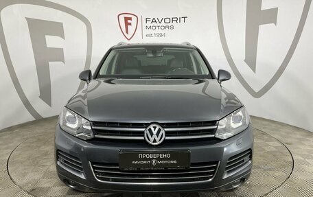 Volkswagen Touareg III, 2014 год, 2 249 000 рублей, 2 фотография