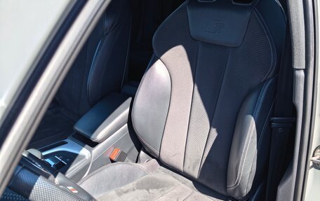 Audi A4, 2019 год, 3 800 000 рублей, 13 фотография