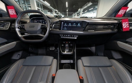 Audi Q4 e-tron, 2023 год, 4 700 000 рублей, 8 фотография