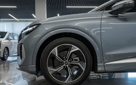 Audi Q4 e-tron, 2023 год, 4 700 000 рублей, 30 фотография