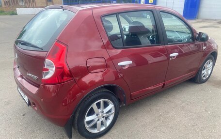 Renault Sandero I, 2012 год, 650 000 рублей, 3 фотография