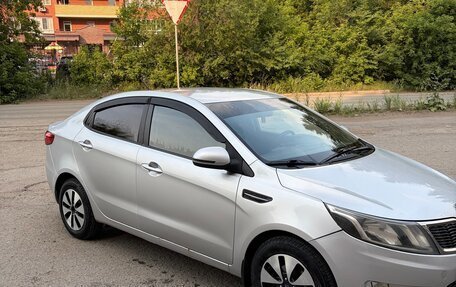 KIA Rio III рестайлинг, 2013 год, 850 000 рублей, 2 фотография
