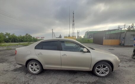 Volkswagen Jetta VI, 2006 год, 400 000 рублей, 2 фотография