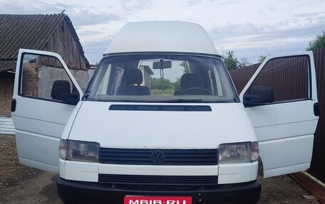 Volkswagen Transporter T4, 1993 год, 330 000 рублей, 1 фотография