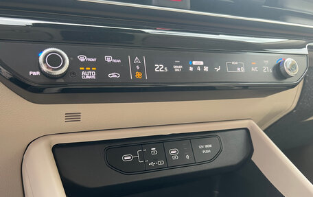 KIA Carnival, 2024 год, 5 390 000 рублей, 36 фотография