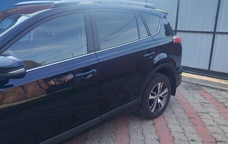 Toyota RAV4, 2018 год, 2 600 000 рублей, 4 фотография