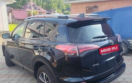 Toyota RAV4, 2018 год, 2 600 000 рублей, 5 фотография