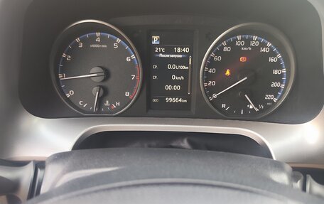 Toyota RAV4, 2018 год, 2 600 000 рублей, 13 фотография