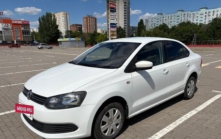 Volkswagen Polo VI (EU Market), 2014 год, 800 000 рублей, 2 фотография