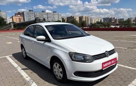 Volkswagen Polo VI (EU Market), 2014 год, 800 000 рублей, 3 фотография