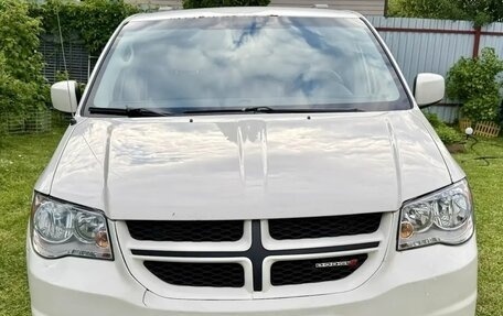 Dodge Caravan V, 2011 год, 1 495 000 рублей, 5 фотография