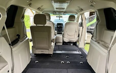 Dodge Caravan V, 2011 год, 1 495 000 рублей, 17 фотография