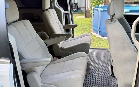 Dodge Caravan V, 2011 год, 1 495 000 рублей, 14 фотография