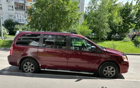 Dodge Caravan V, 2008 год, 820 000 рублей, 5 фотография