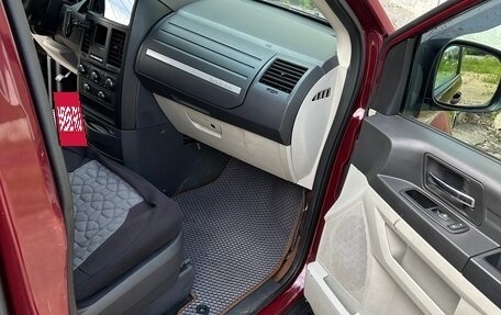 Dodge Caravan V, 2008 год, 820 000 рублей, 11 фотография