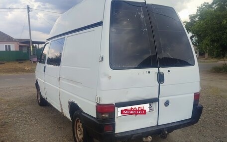 Volkswagen Transporter T4, 1993 год, 330 000 рублей, 2 фотография